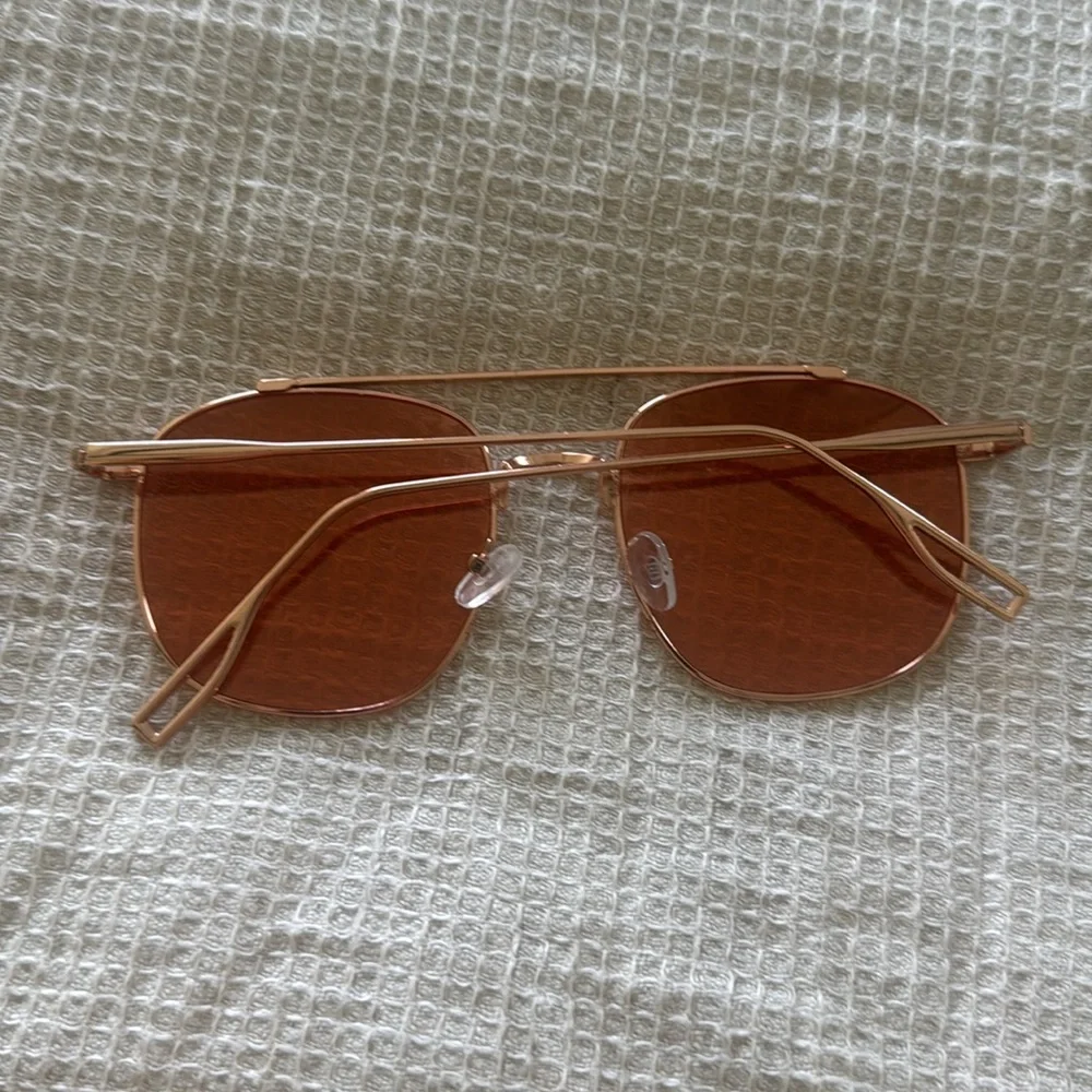 Free People Sunglasses - Pink - Picture 2 of 2